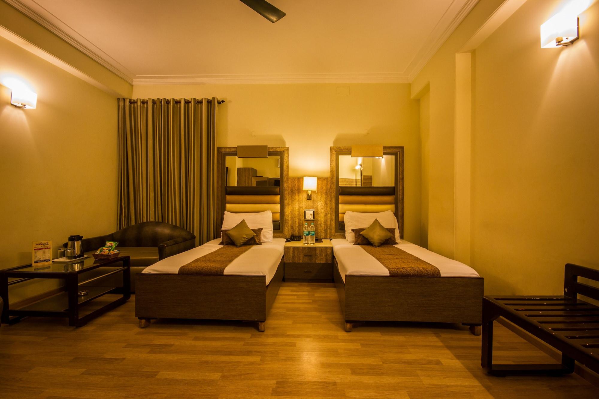 The Suncourt Hotel Yatri New Delhi Luaran gambar